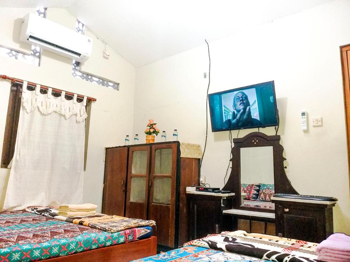 Ngampilan Backpacker Hostel ยอกยาการ์ตา ภายนอก รูปภาพ