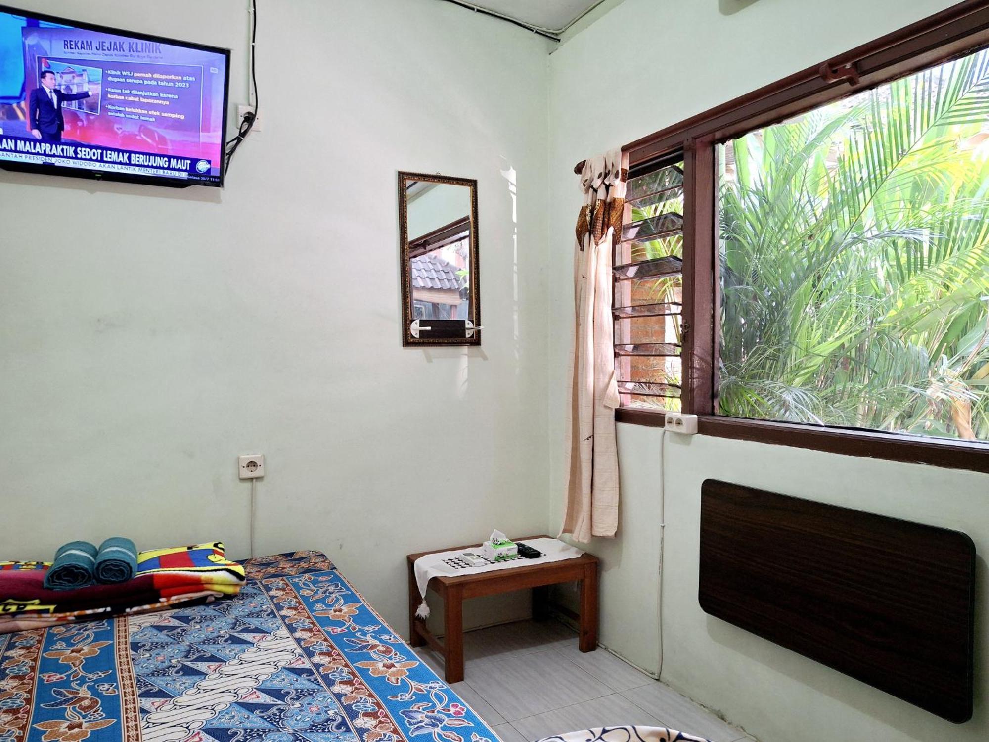 Ngampilan Backpacker Hostel ยอกยาการ์ตา ภายนอก รูปภาพ